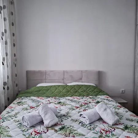 Tushe Luxury Apartment